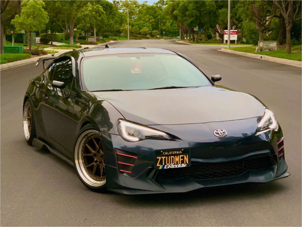 2017 Toyota 86 with 18x9.5 35 Aodhan Ds08 and 245/35R18 Michelin