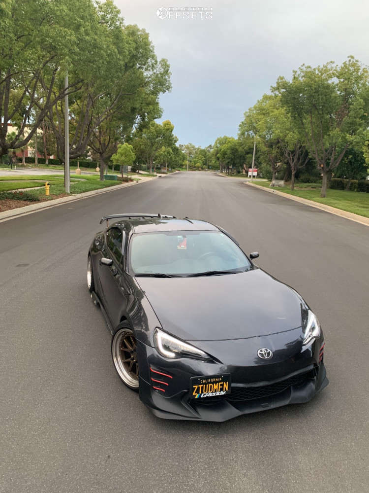 2017 Toyota 86 with 18x9.5 35 Aodhan Ds08 and 245/35R18 Michelin