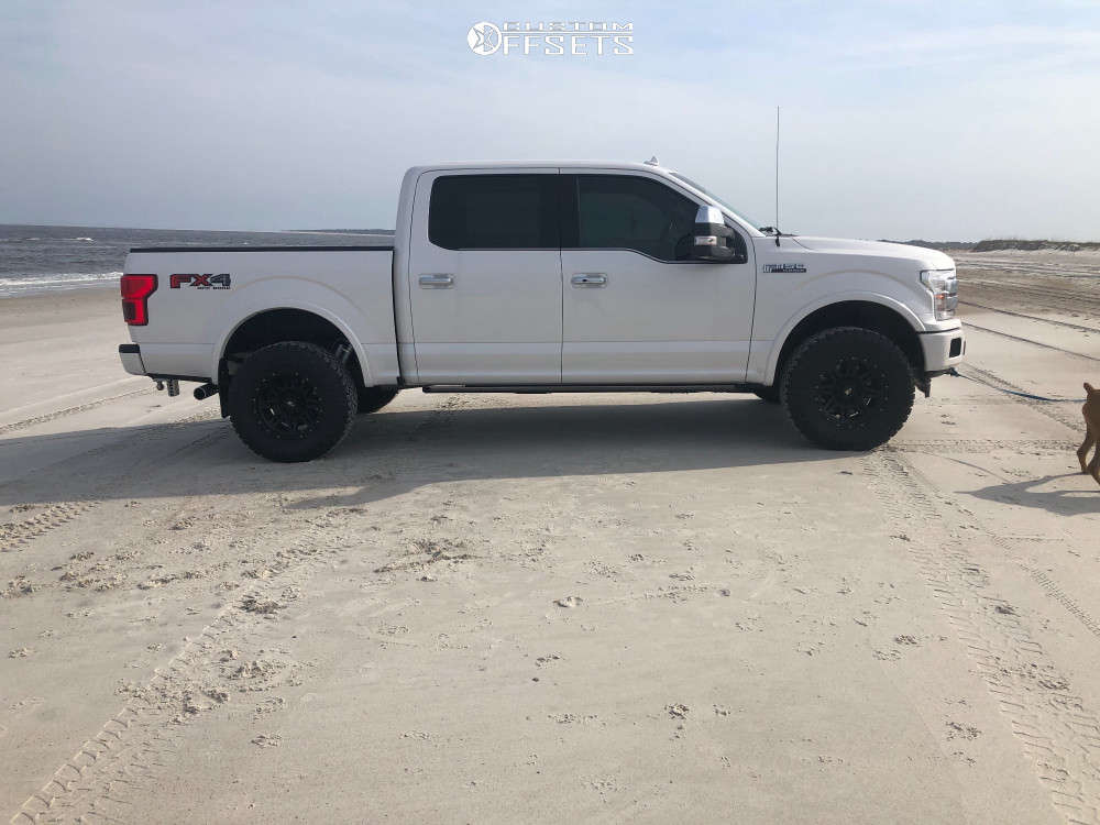 2018 Ford F150 with 17x9 6 Pro Comp Series 05 and 33/12.5R17 Nitto