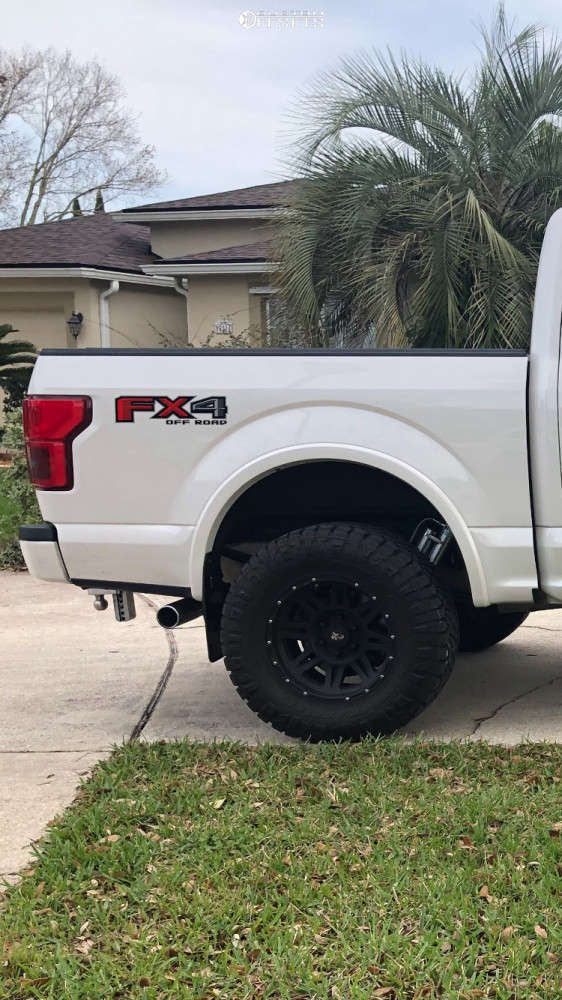 2018 Ford F150 with 17x9 6 Pro Comp Series 05 and 33/12.5R17 Nitto