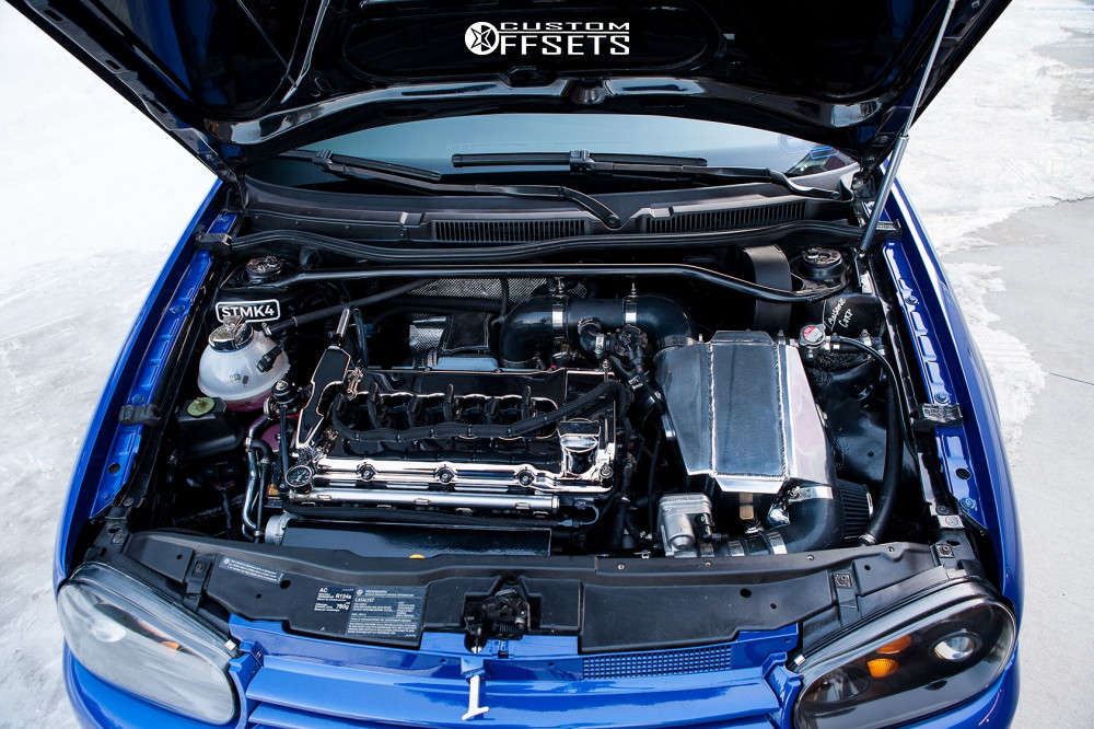 2004 Volkswagen R32 with 18x9.5 14 Forgeline GX3 and 205/40R18 Achilles ...