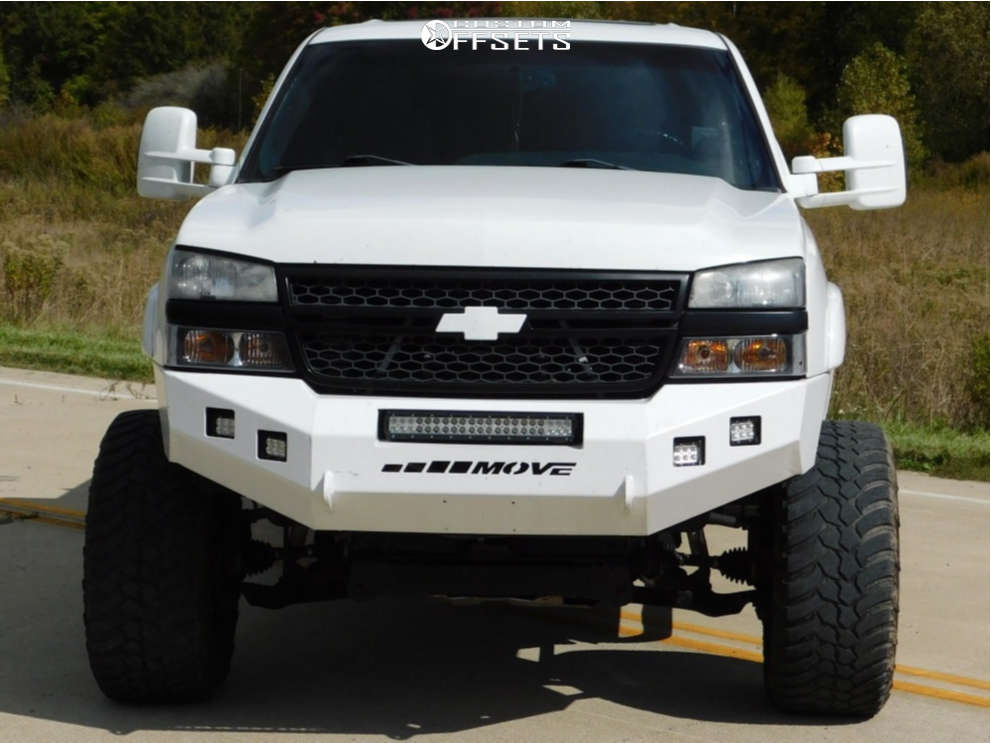 2005 Chevrolet Silverado 2500 HD with 20x12 -51 Vision Rage and 35/12 ...