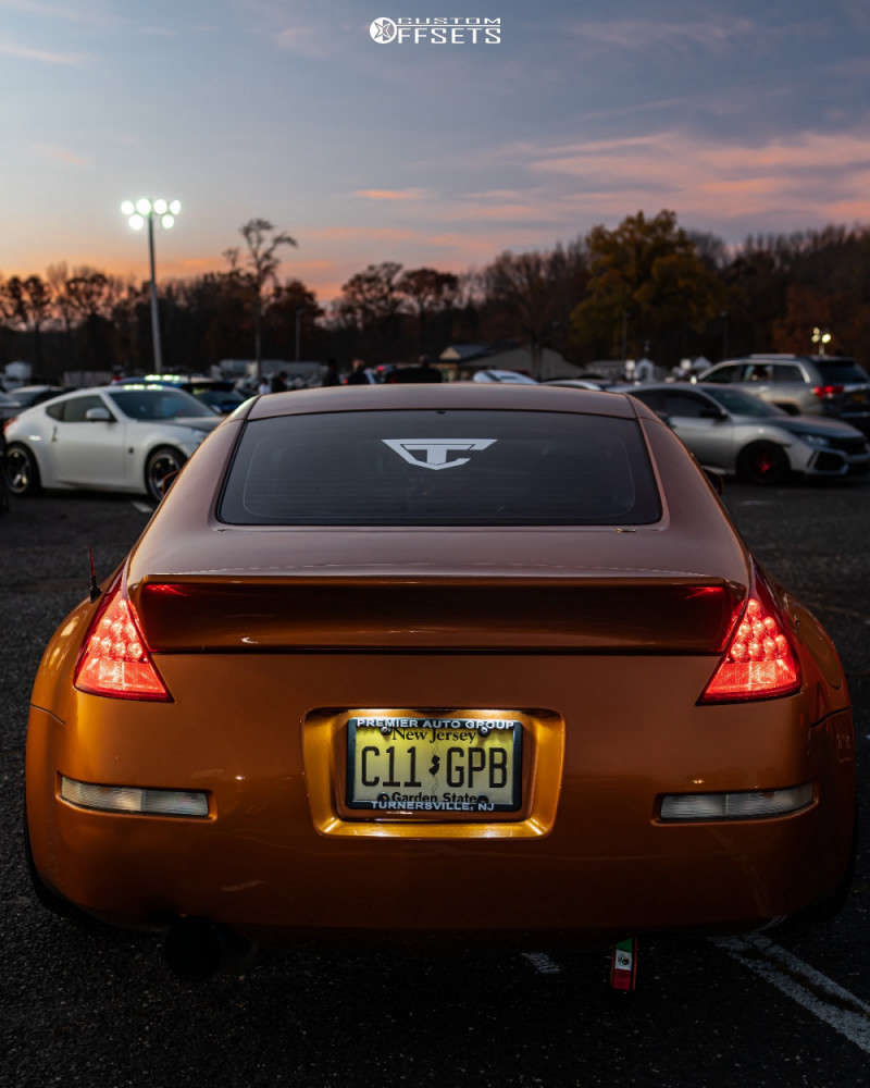 2003 Nissan 350Z with 19x9.5 15 Varrstoen Es2 and 255/35R19 Federal  Evolution St-1 and Coilovers | Custom Offsets, image size:800x1000