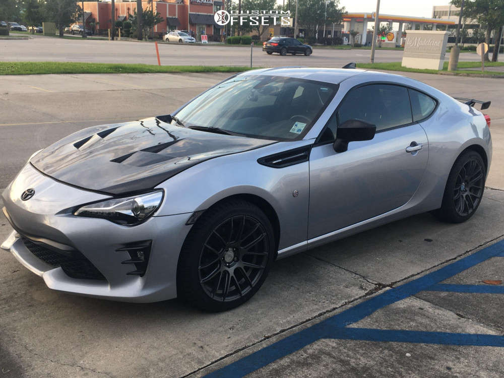 リオ Mickey Thompson Baja Boss A/T LT285/65R18 (33X11.5R18) E