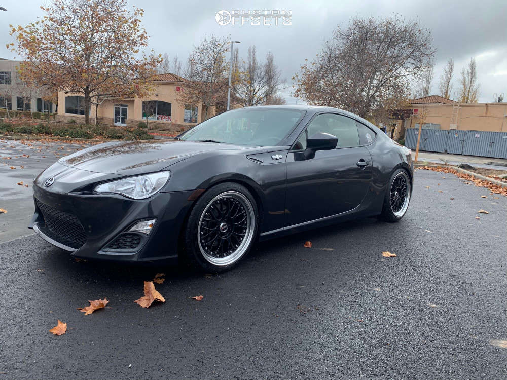 1580472-1-2013-fr-s-scion-base
