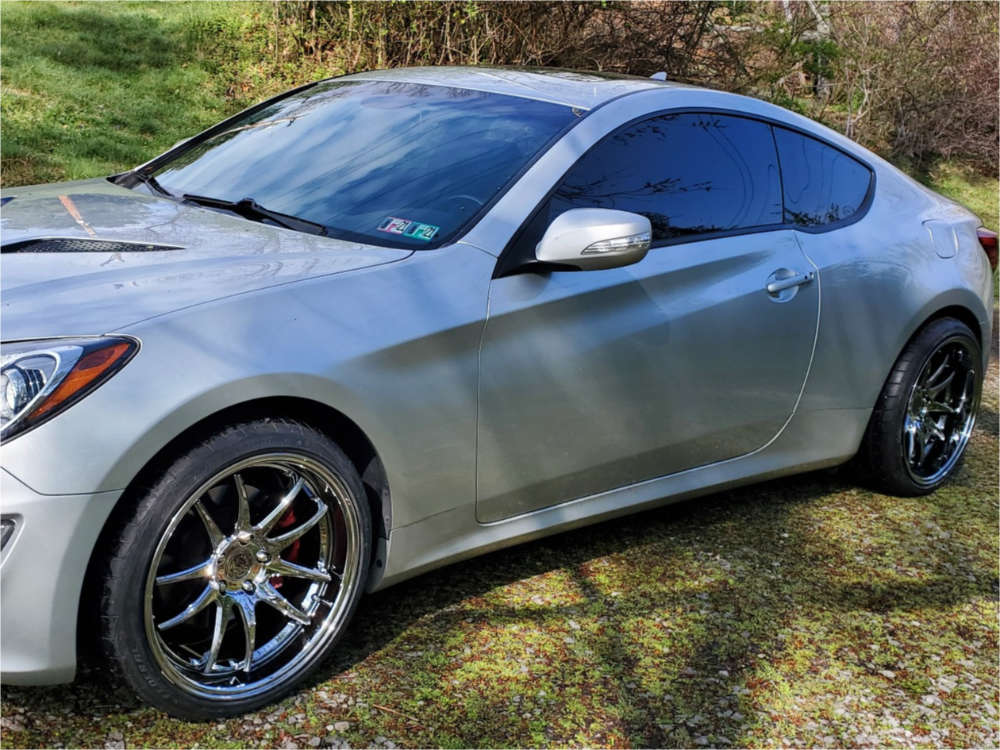 2013 Hyundai Genesis Coupe with 19x9.5 22 Aodhan DS02 and