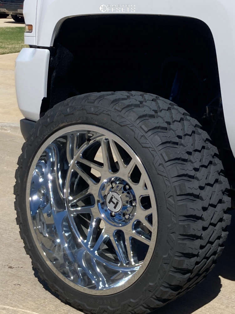 2016 Chevrolet Silverado 1500 with 24x14 76 Hostile Sprocket and 35/15