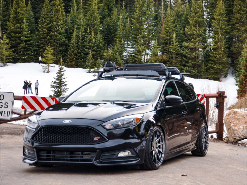 1616631-1-2016-focus-ford-st-