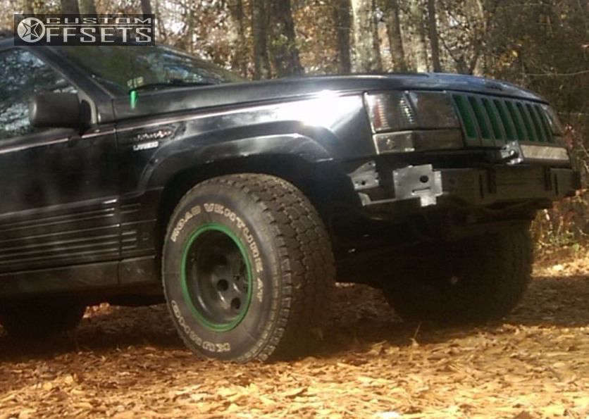 1994 Jeep Grand Cherokee with 15x10 38 Alloy Ion Style 171 and 31/10