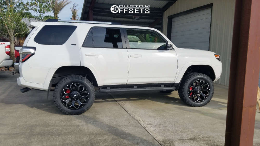 2021 Toyota 4Runner with 20x9 1 Fuel Assault D546 and 32/10.5R20