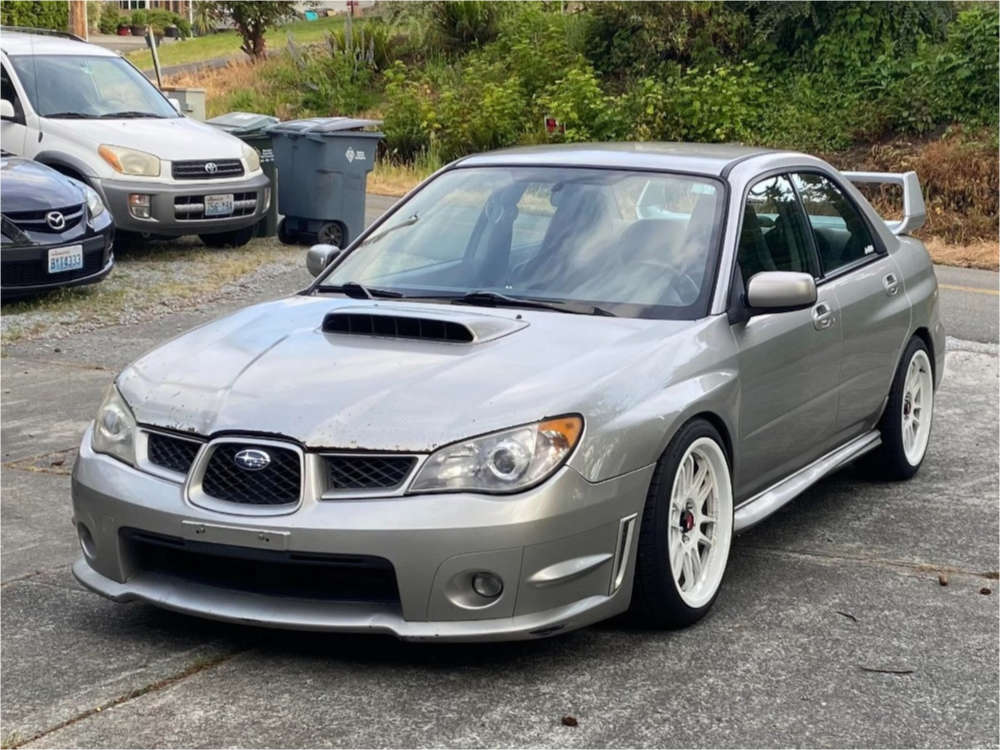 wrx mk−s 2006 Subaru Impreza with 18x8.5 35 Aodhan Ah07 and 225/40R18