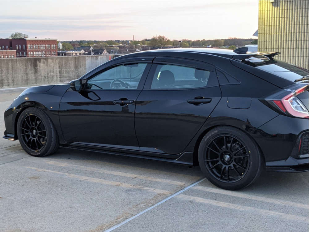 2018 Honda Civic with 18x8 48 OZ Racing Ultraleggera and 235/45R18
