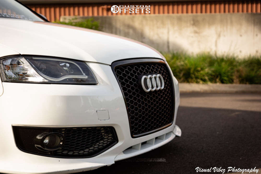 2007 Audi A3 with 18x9.5 30 Aodhan Ds02 and 225/40R18