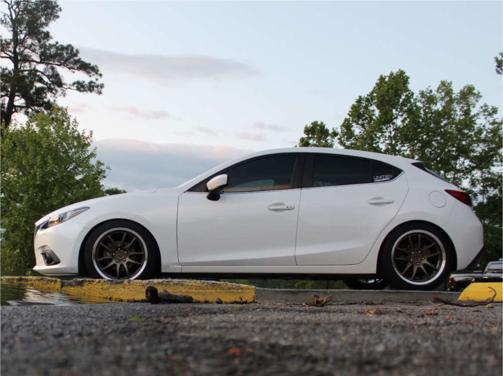 1684274-1-2015-3-mazda-i-grand