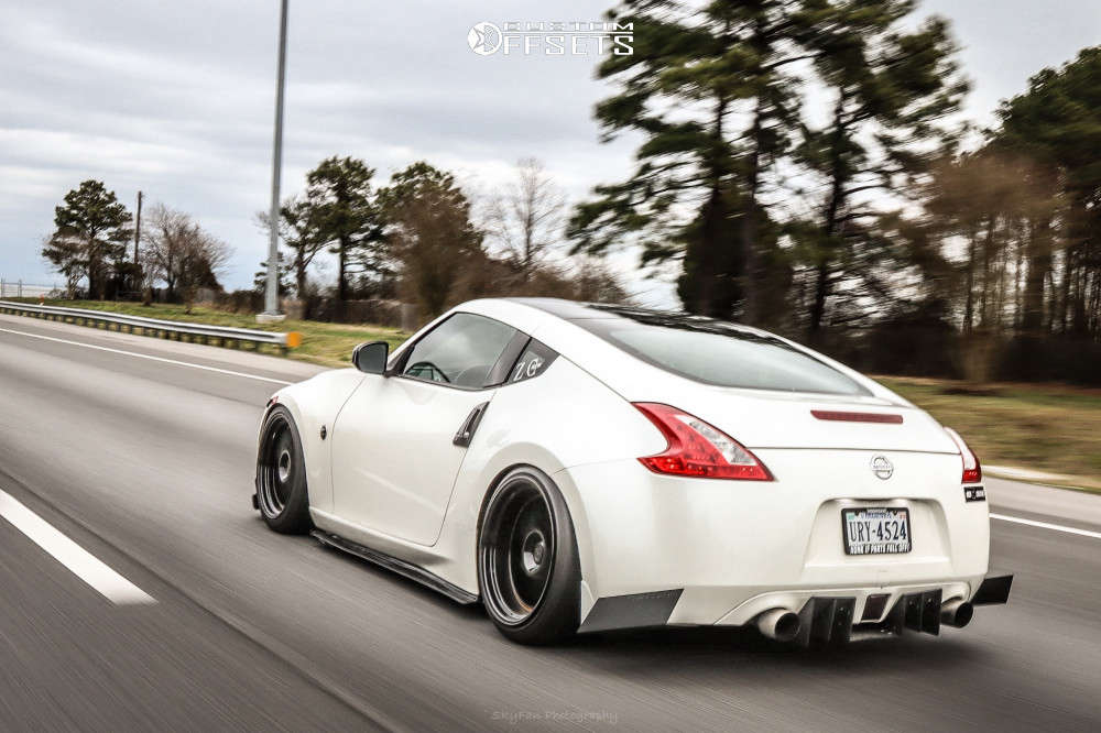 2012 Nissan 370Z with 19x9.5 12 Aodhan Ah02 and 245/40R19