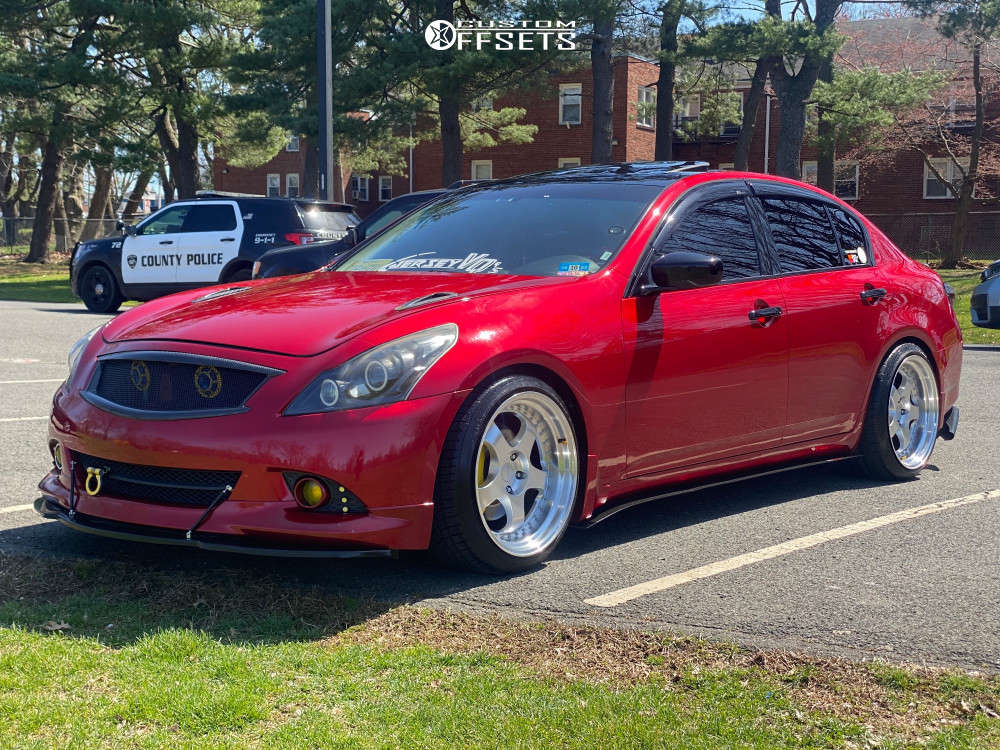 2011 INFINITI G37 with 19x10.5 22 ESR Sr06 and 255/35R19 Continental