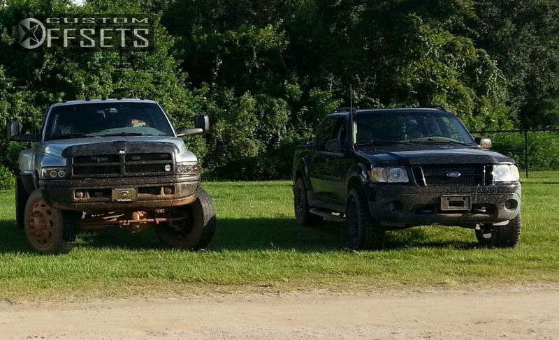 05 Ford Explorer Sport Trac Wheel Offset Aggressive 1 Outside Fender Suspension Lift 3 1716 Custom Offsets