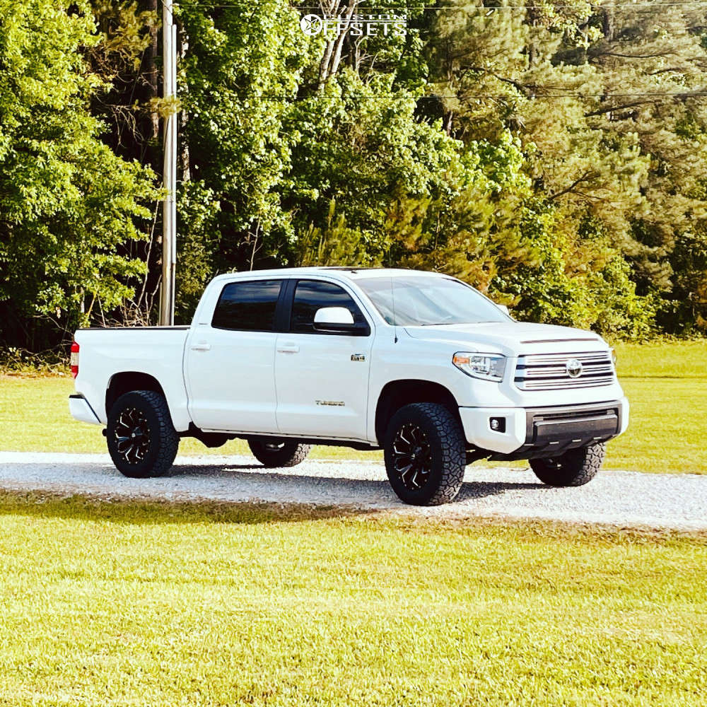 2019 Toyota Tundra with 20x9 20 Fuel Assault D576 and 275/65R20 Venom ...