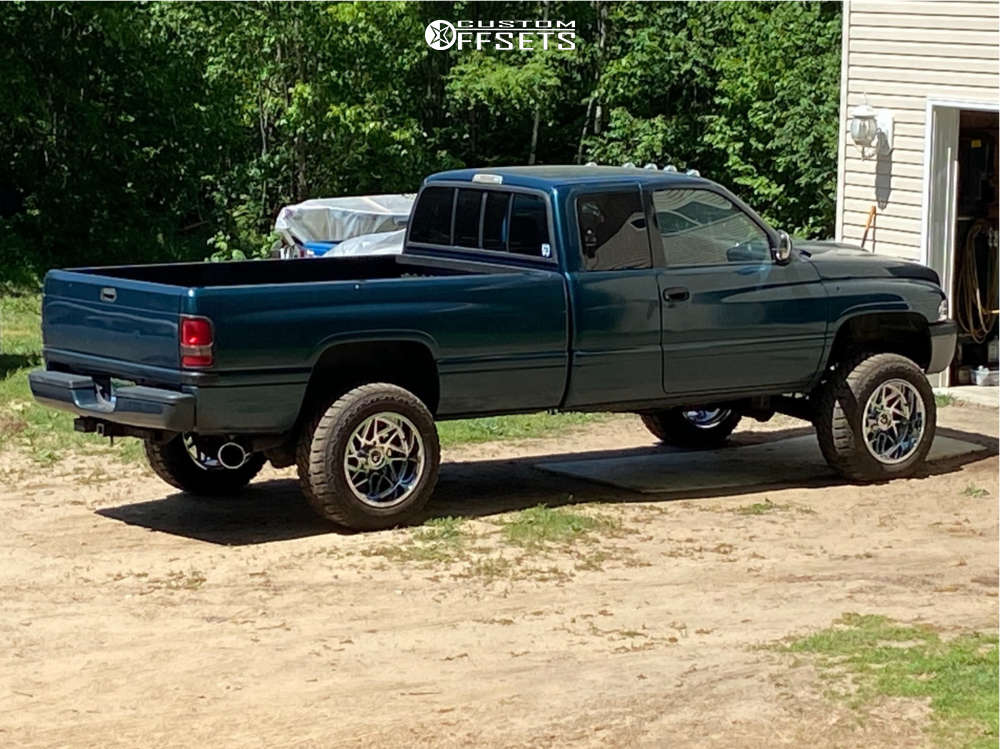 1997 Dodge Ram 2500 with 20x12 44 Gear OffRoad Ratio and 35/12.5R20