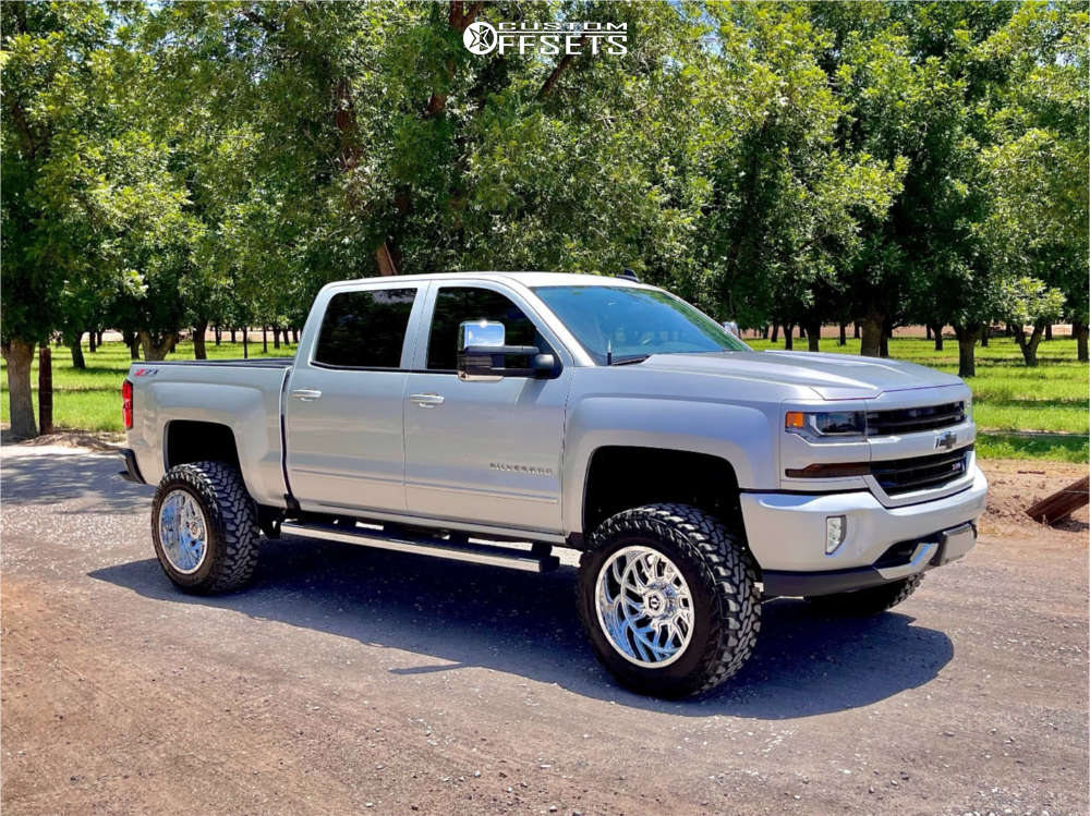 2016 Chevrolet Silverado 1500 with 20x12 44 TIS 544C and 35/12.5R20