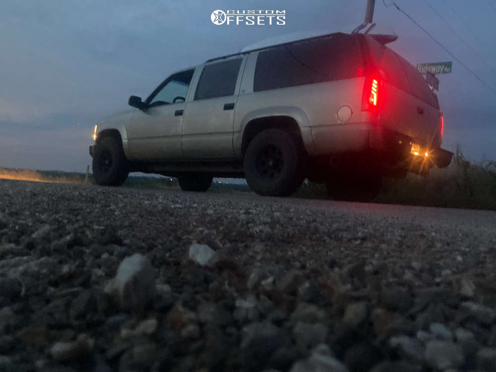 1999 GMC K1500 Suburban with 17x12 -6 Pro Comp 69 and 33/12.5R17 ...