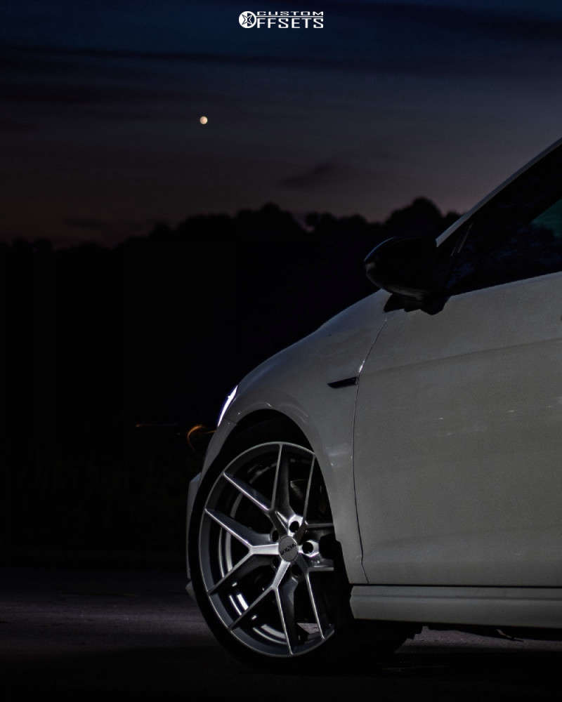 2016 Volkswagen Golf R with 19x8.5 45 Rotiform Flg and 235/30R19 ...