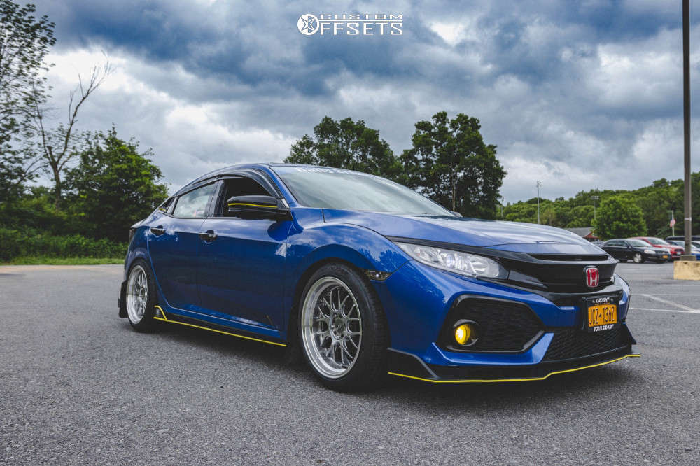 2017 Honda Civic with 18x9.5 35 F1R F21 and 245/40R18 Continental ...