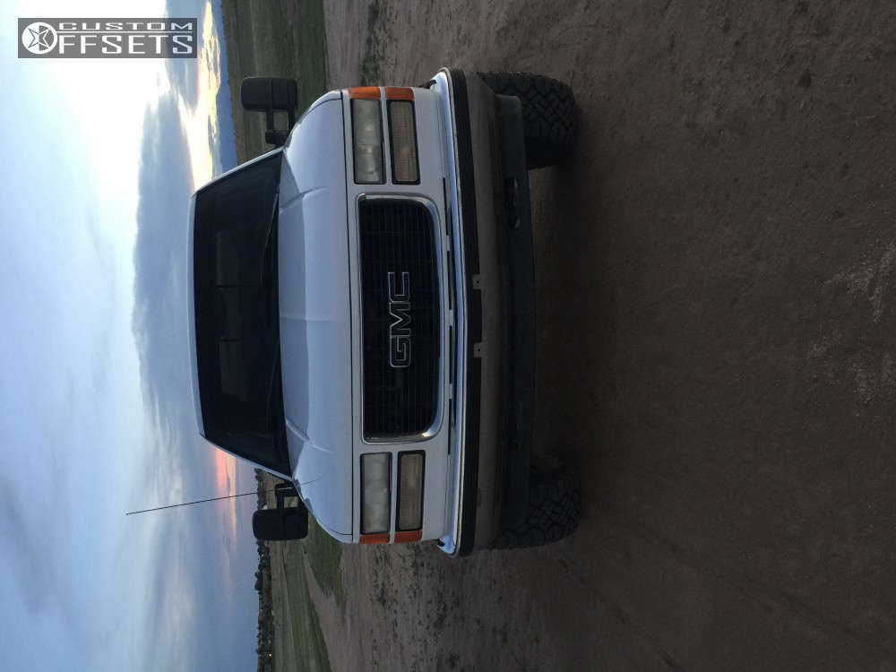 1999 GMC K1500 with 15x8 -19 American Racing Baja and 33/12.5R15 ...