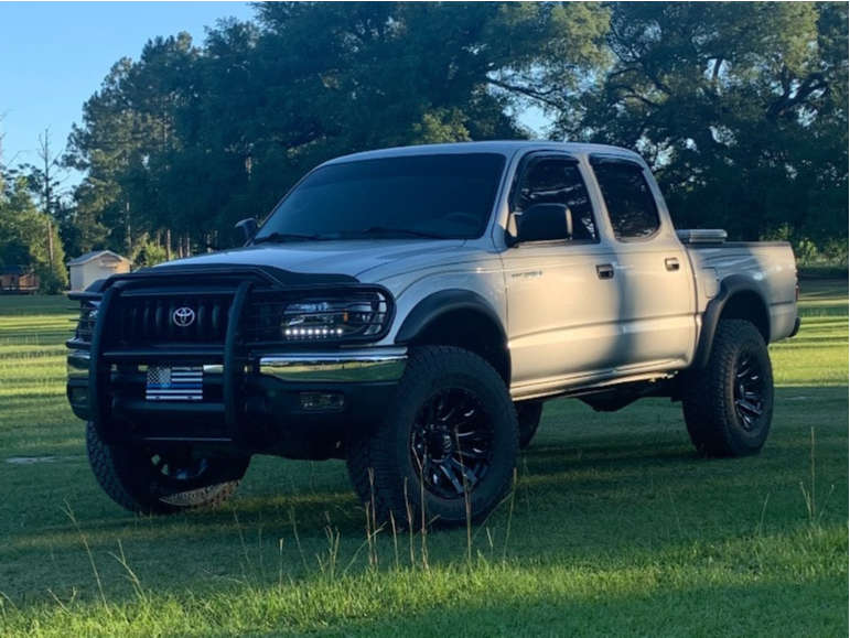 2003 Toyota with 17x9 12 Fuel Blitz and 33/12.5R17 Firestone