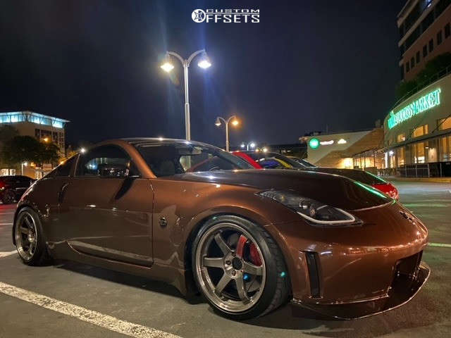 2008 Nissan 350Z with 18x10.5 15 Rays Engineering Te37 and 255/35R18 ...