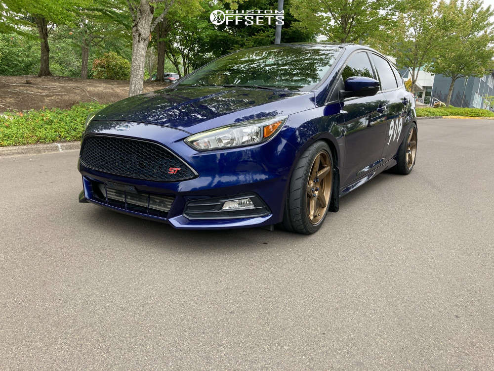 2017 Ford Focus with 18x8.5 40 Anovia Kinetic and 245/40R18 Nitto Nt05 ...