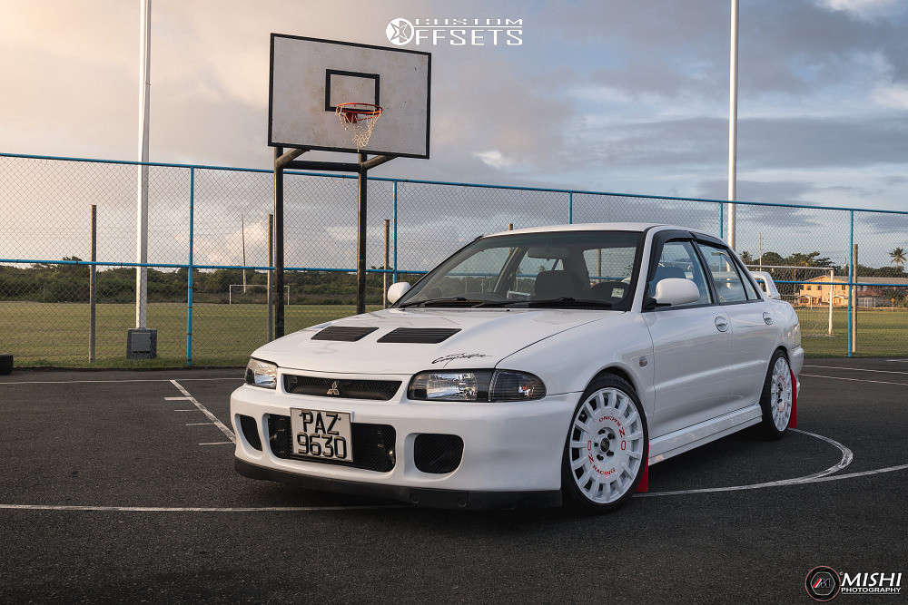 オージオ 1995 Mitsubishi Mirage with 17x8 45 OZ Racing Rally Racing