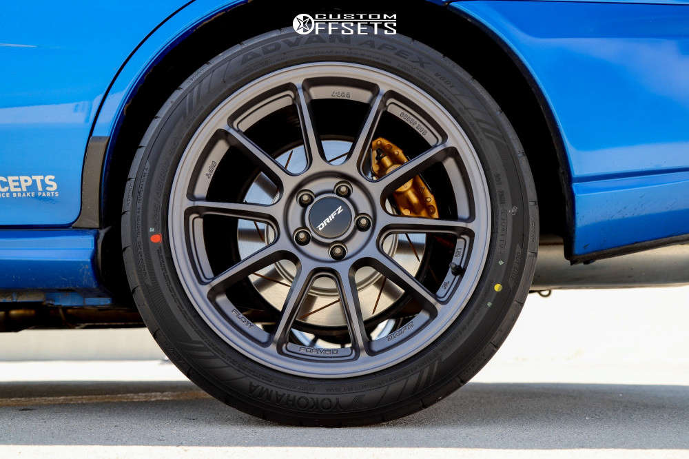 2004 Subaru WRX STI with 17x8 35 Drifz 317SG and 225/40R17