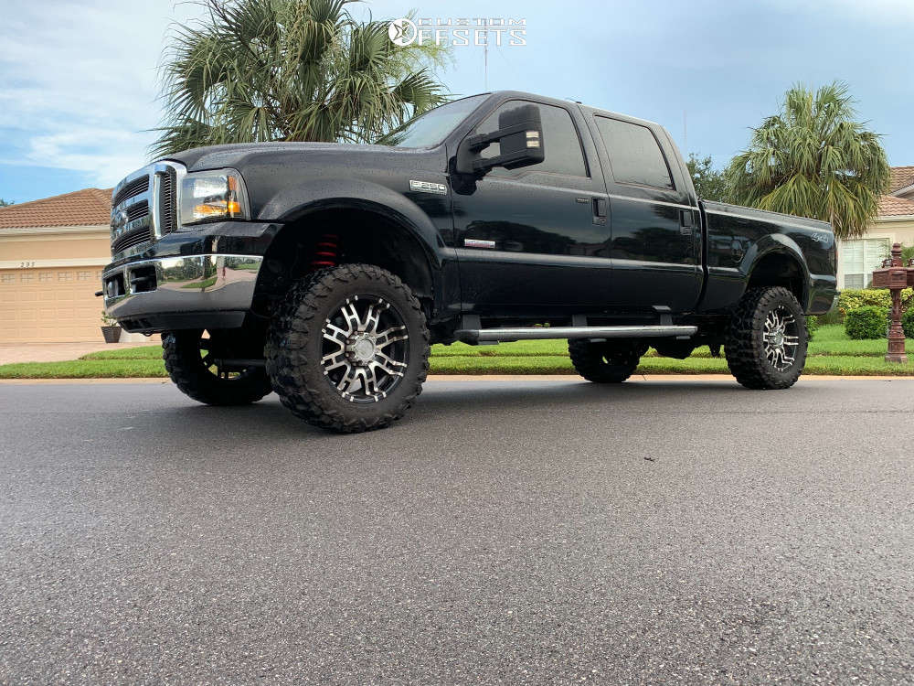 2005 Ford F-250 Super Duty with 20x9 -12 Helo He835 and 35/12.5R20 ...
