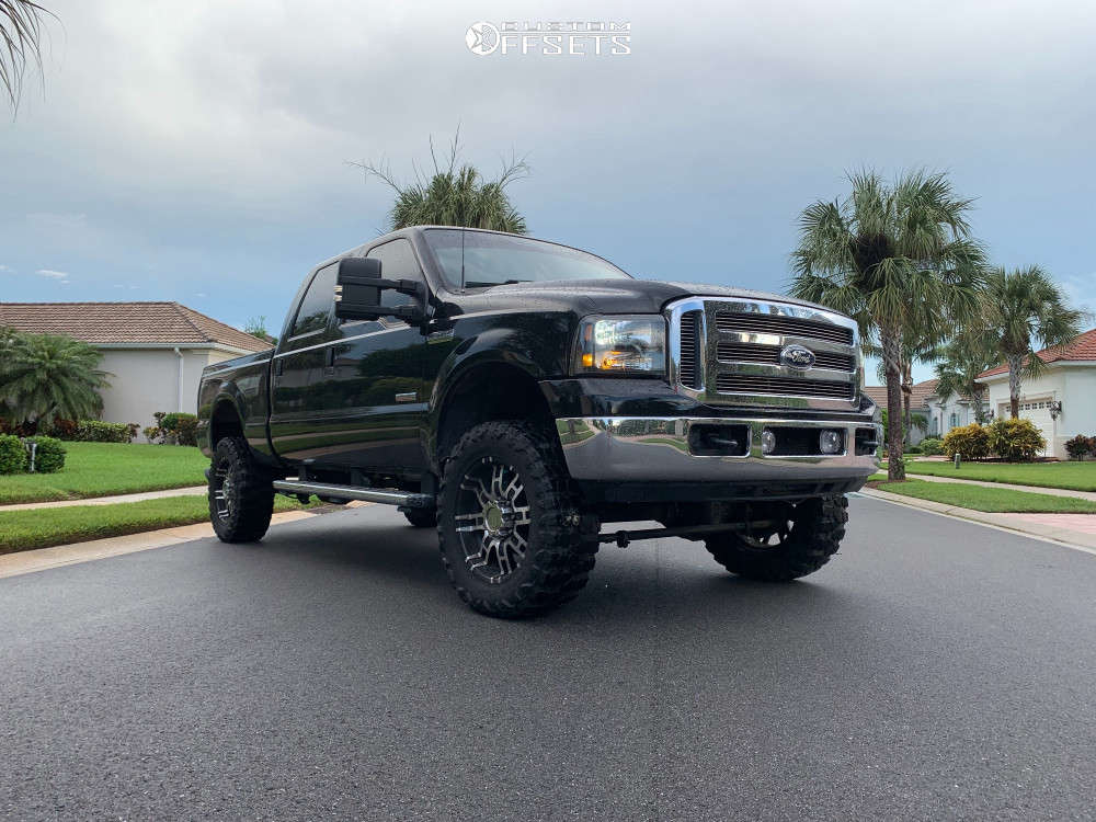2005 Ford F-250 Super Duty with 20x9 -12 Helo He835 and 35/12.5R20 ...