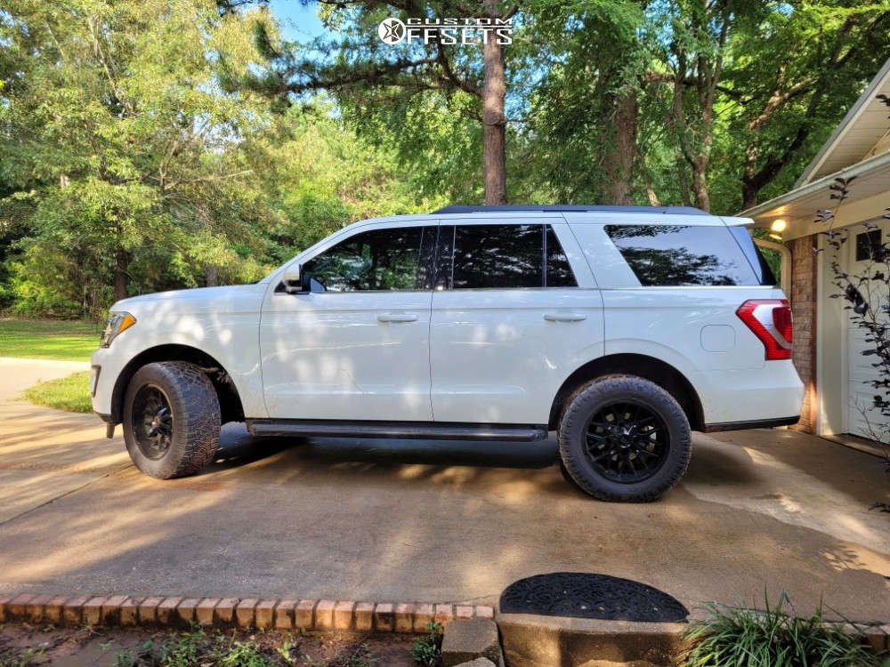2019 Ford Expedition with 20x10 19 Hardrock Affliction and 33/12.5R20 Nitto Ridge Grappler and