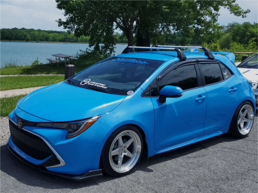2020 Toyota Corolla with 18x8.5 35 Aodhan Ds05 and 225/40R18