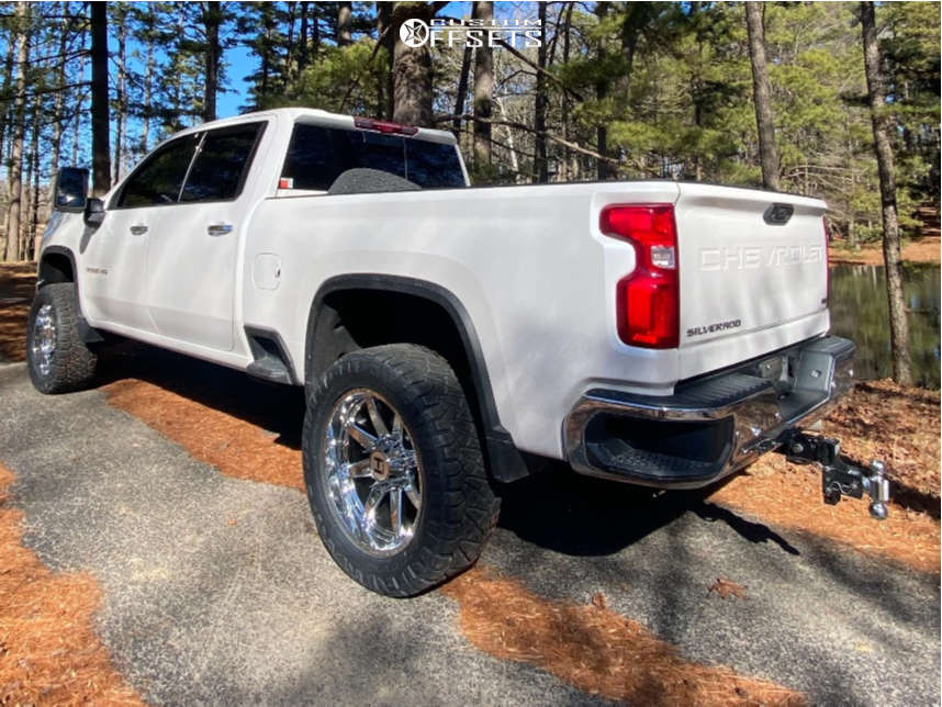 2020 Chevrolet Silverado 2500 HD with 22x10 -25 Hostile Alpha and 325 ...