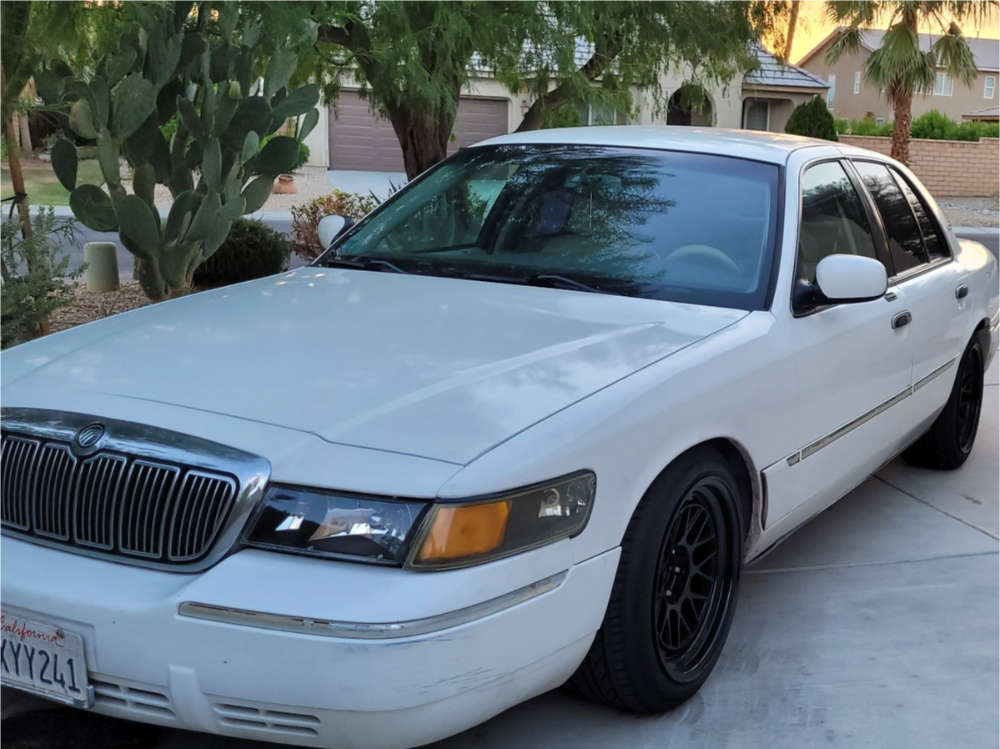 2002 Mercury Grand Marquis with 18x10.5 22 Ambit Sr81 and 245/45R18