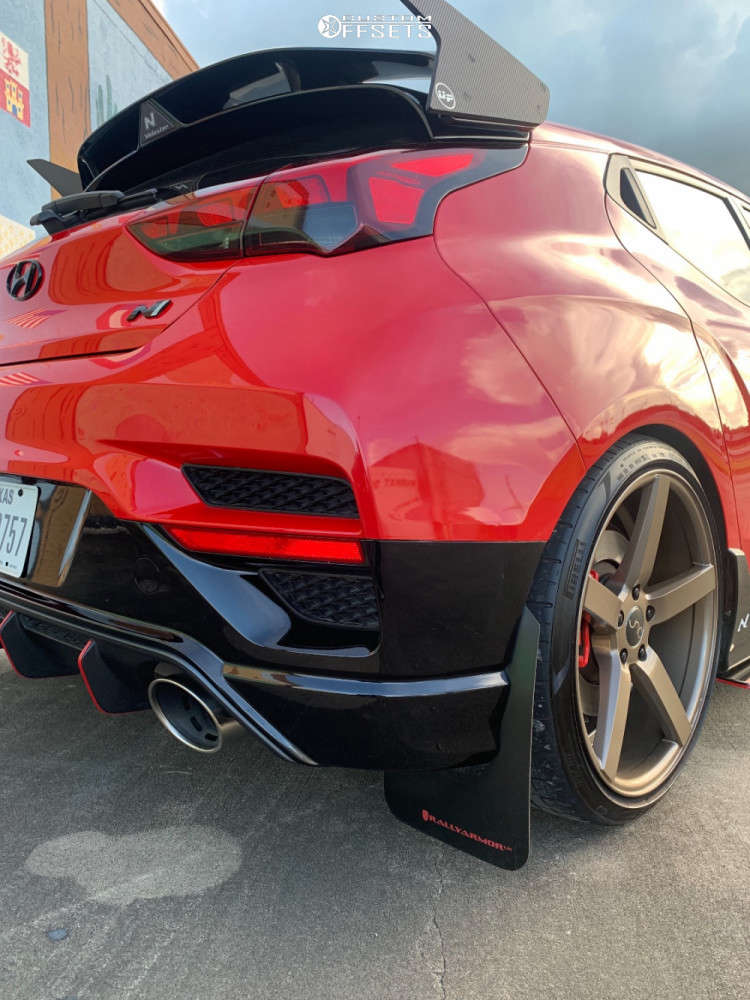 2021 Hyundai Veloster N with 19x8.5 40 JNC Jnc026 and 235/35R19 Pirelli