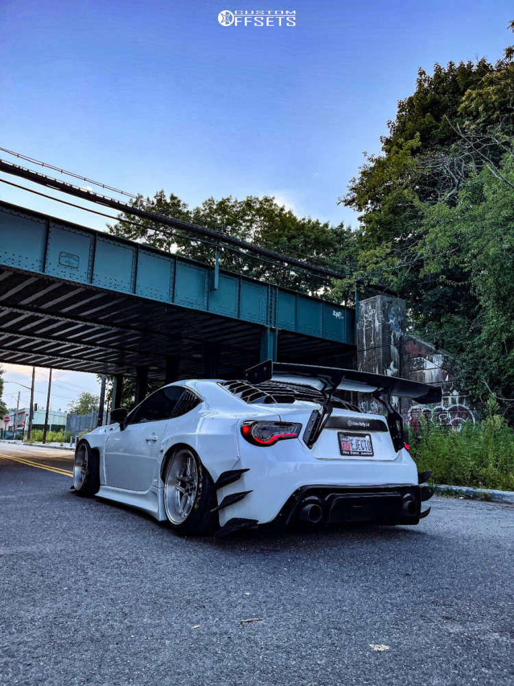 2015 Scion FR-S with 18x10.5 25 ESR Cs15 and 245/35R18 Toyo Tires ...