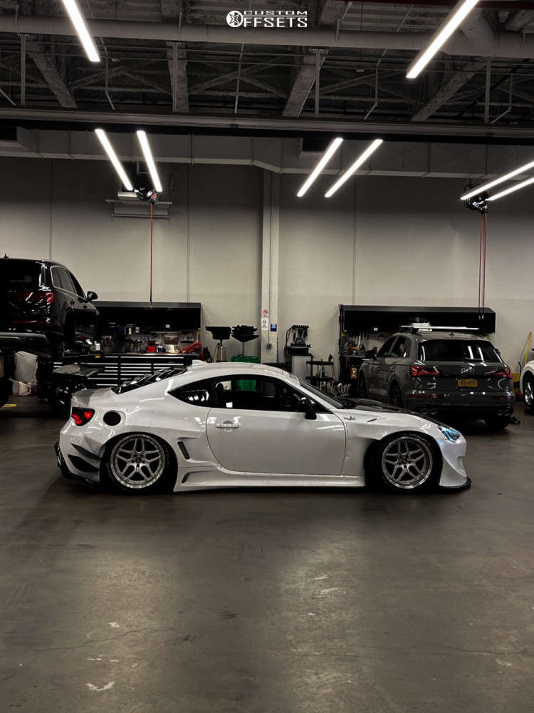 2015 Scion FR-S with 18x10.5 25 ESR Cs15 and 245/35R18 Toyo Tires ...