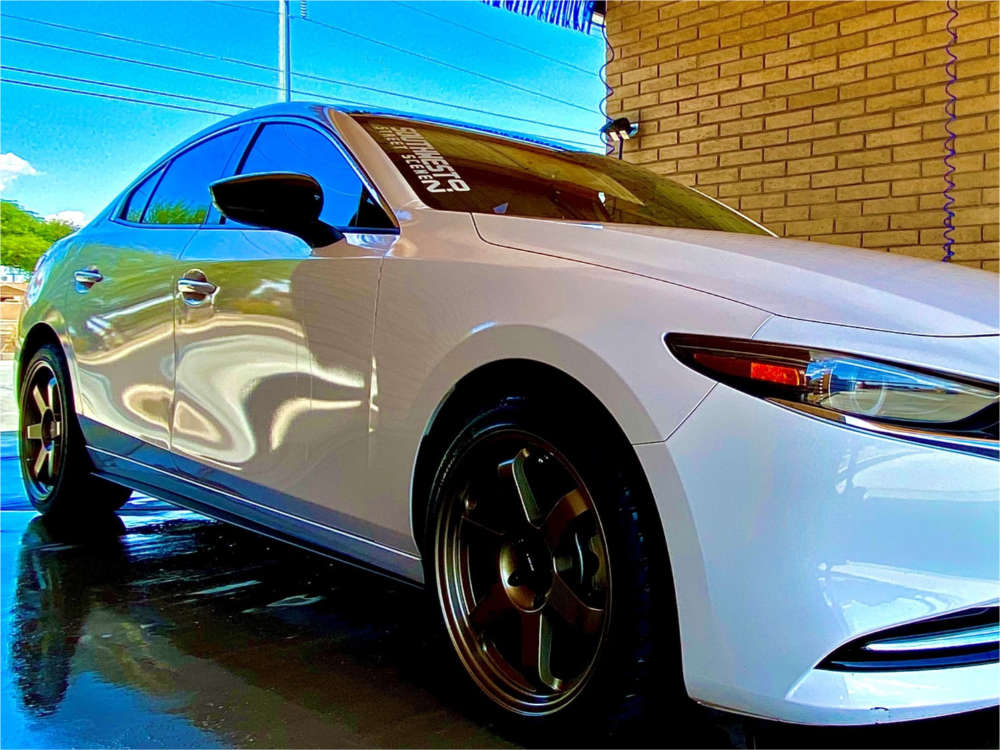 1830987-1-2021-3-mazda-25-