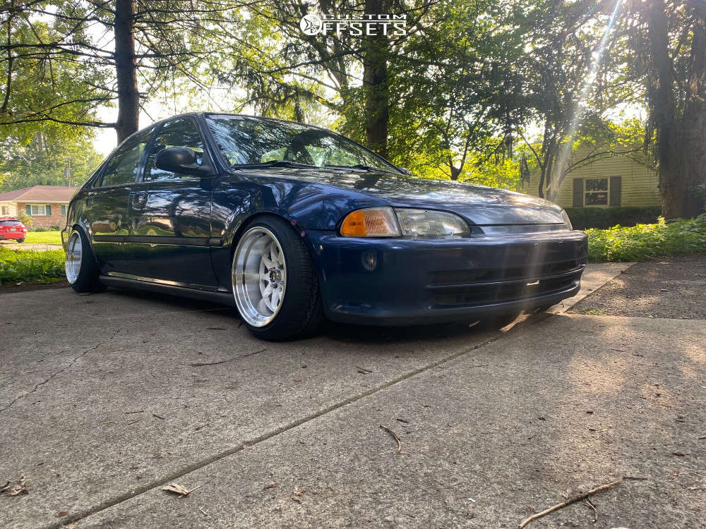 1992 Honda Civic with 15x9 0 JNC Jnc003 and 195/45R15 Toyo Tires