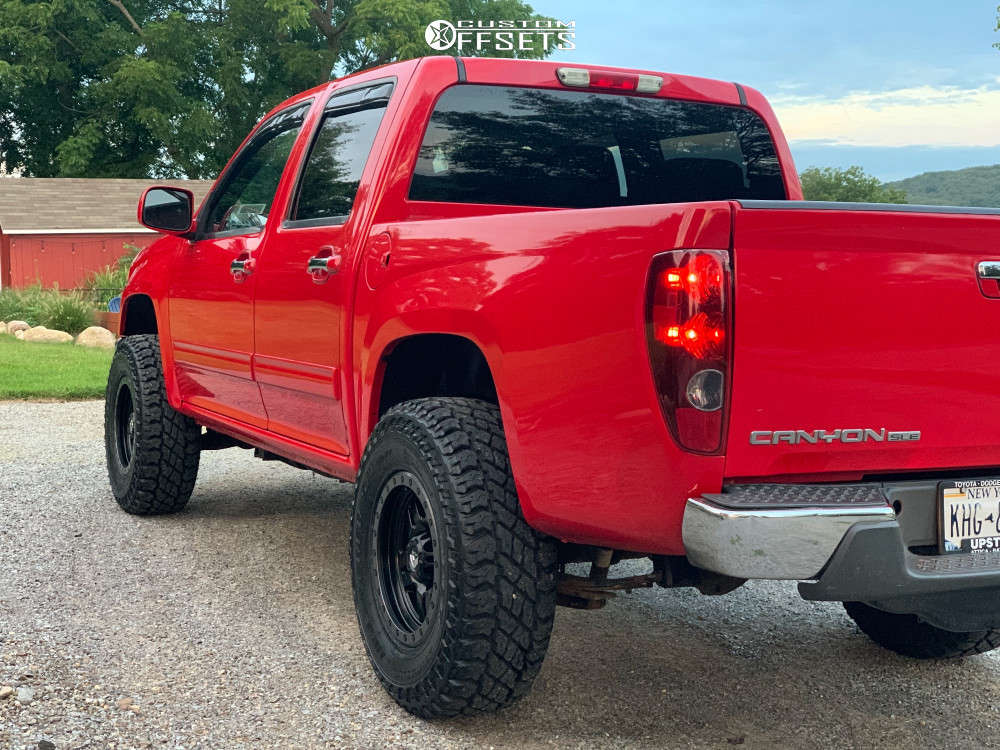 2012 GMC Canyon with 16x8 1 Fuel Anza and 31/10.5R16 Cooper Discoverer