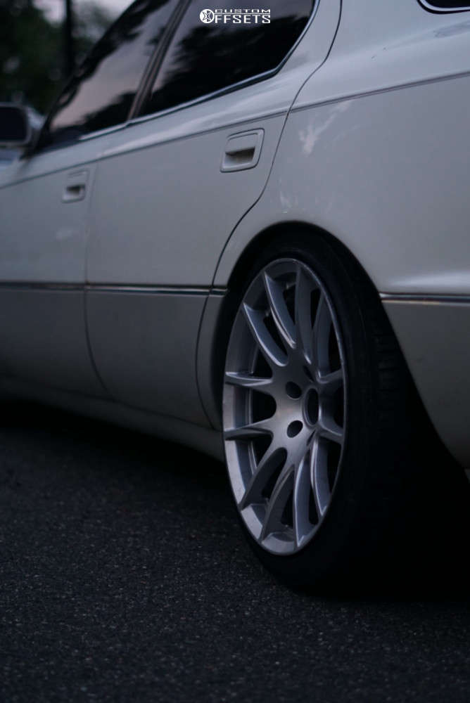 1993 Lexus LS400 with 18x9.5 15 5zigen ZR+520 and 235/40R18