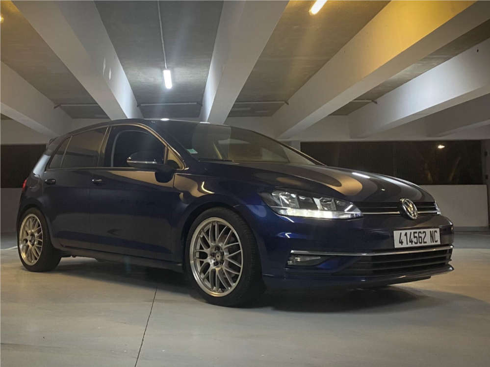 1850293-1-2018-golf-volkswagen