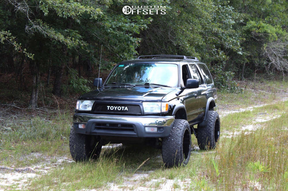 1999 Toyota 4Runner with 20x12 51 Hardrock Overdrive and 33/12.5R20