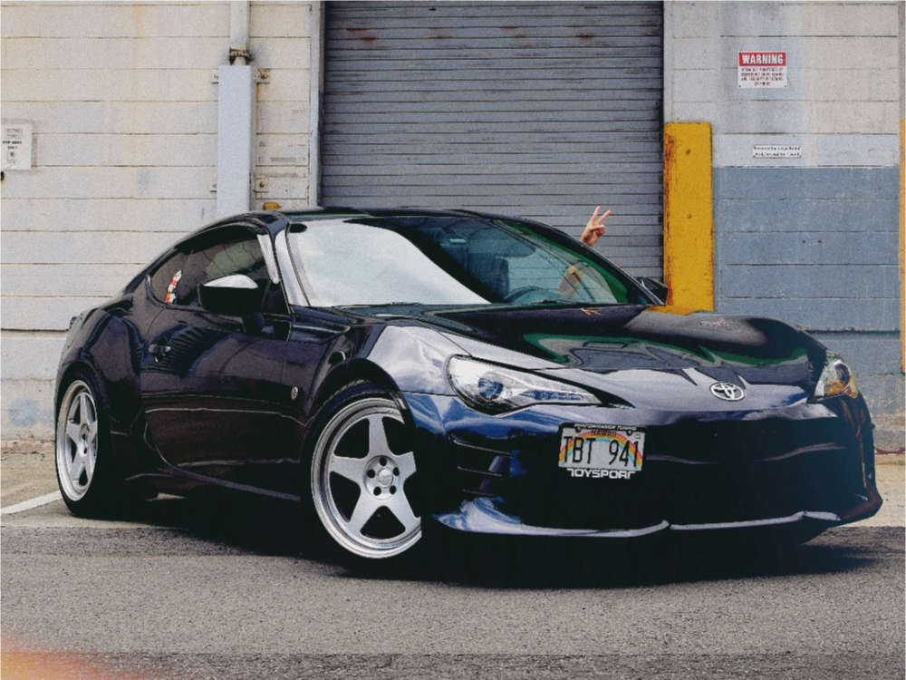 2017 Toyota 86 with 18x9 35 Kansei Knp and 245/40R18 Ohtsu At4000