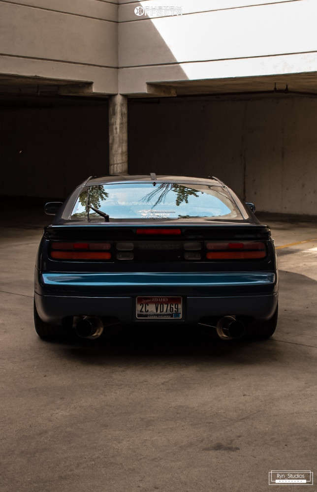 1993 Nissan 300ZX with 18x9.5 30 Aodhan Ds06 and 255/40R18 Nankang